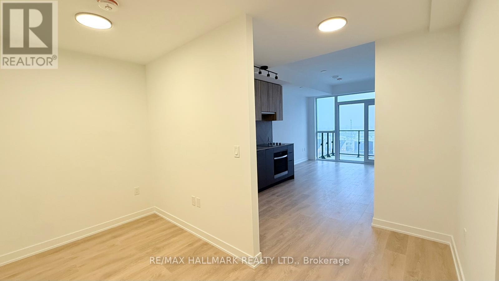 807 - 1037 The Queensway, Toronto, ON - Indoor Photo Showing Other Room