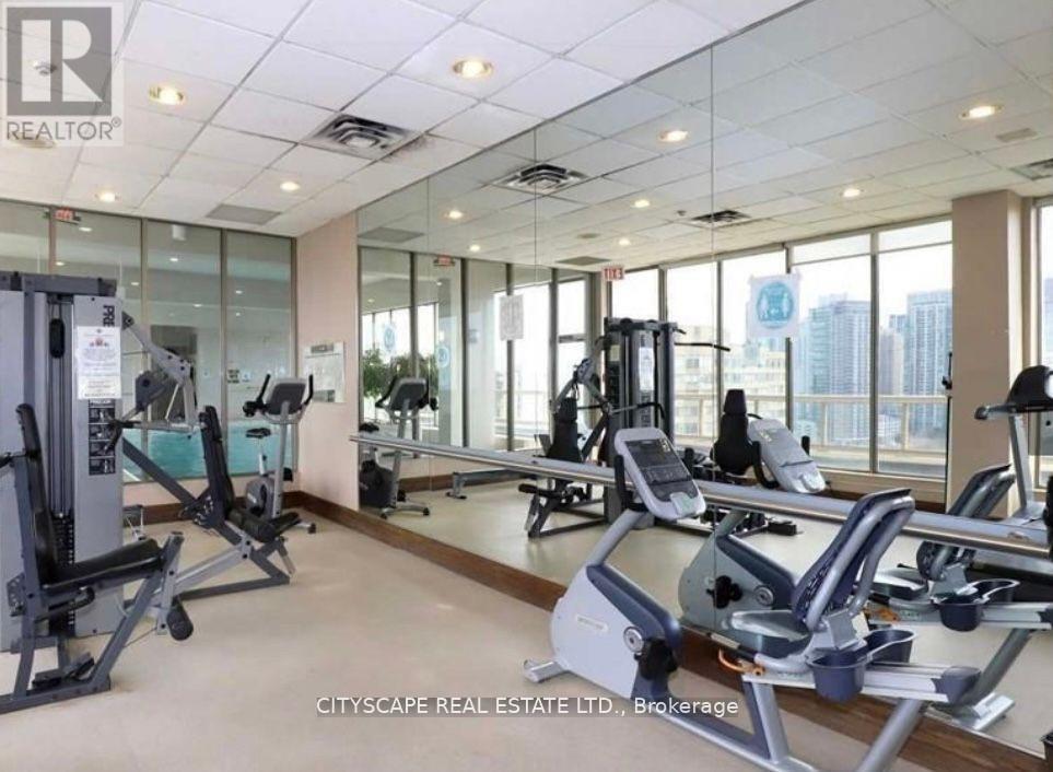 Ph 06 - 55 Elm Drive W, Mississauga, ON - Indoor Photo Showing Gym Room