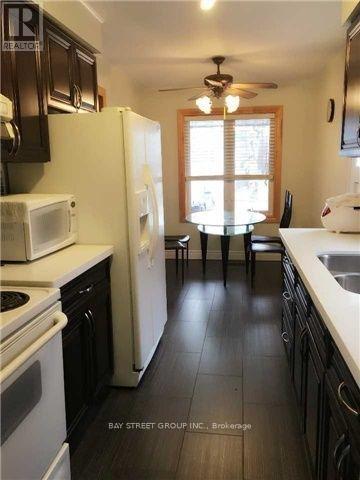 82 Apache Trail, Toronto, ON - Indoor Photo Showing Kitchen