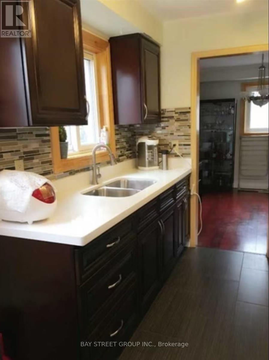 82 Apache Trail, Toronto, ON - Indoor Photo Showing Kitchen With Double Sink