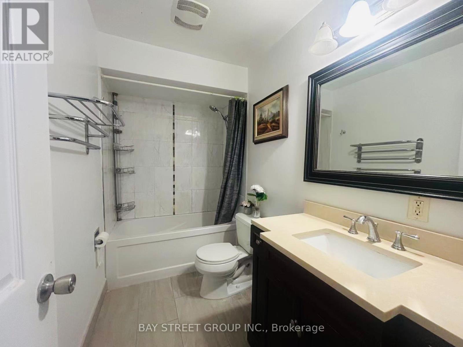 82 Apache Trail, Toronto, ON - Indoor Photo Showing Bathroom