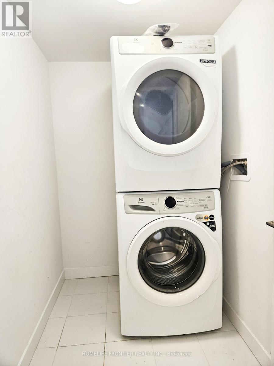 S1103 - 8 Olympic Garden Drive, Toronto, ON - Indoor Photo Showing Laundry Room