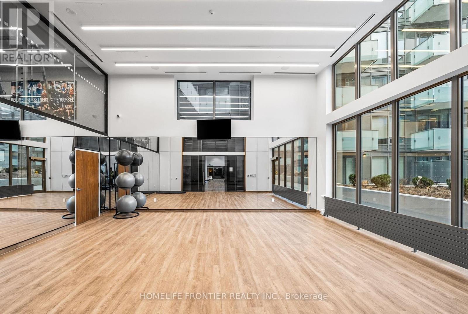 S1103 - 8 Olympic Garden Drive, Toronto, ON - Indoor Photo Showing Other Room