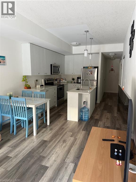 20 Palace Street Unit# G10, Kitchener, ON - Indoor Photo Showing Kitchen