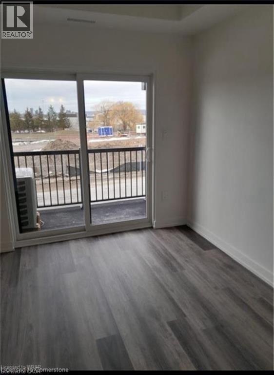 Bedroom when vacant - 20 Palace Street Unit# G10, Kitchener, ON - Indoor Photo Showing Other Room