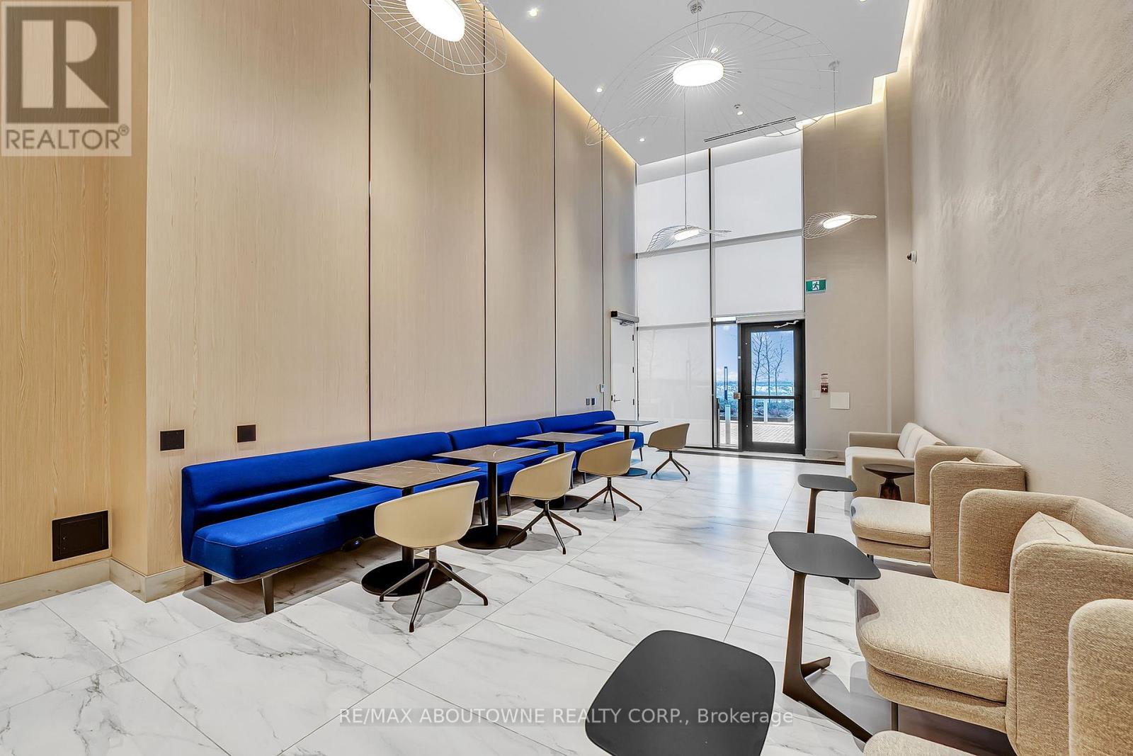 517 - 251 Masonry Way, Mississauga, ON - Indoor Photo Showing Other Room