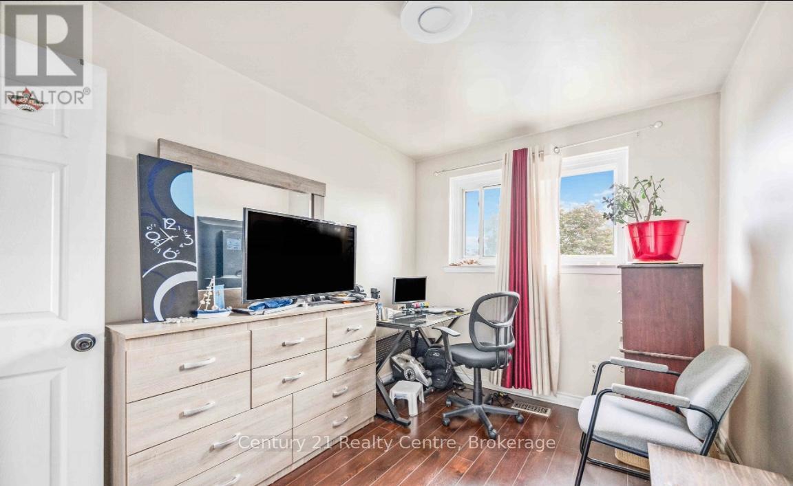 Main Floor - 3073 Ireson Court, Mississauga, ON - Indoor