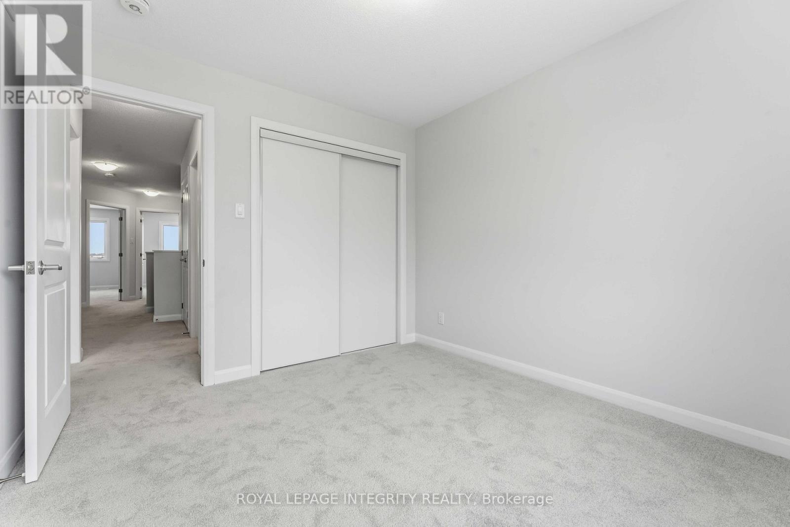 714 Fairline Row, Ottawa, ON - Indoor Photo Showing Other Room