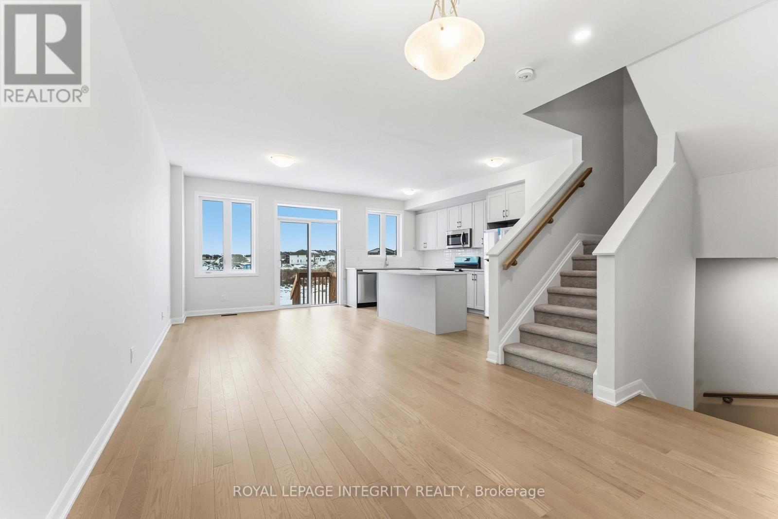 714 Fairline Row, Ottawa, ON - Indoor Photo Showing Other Room