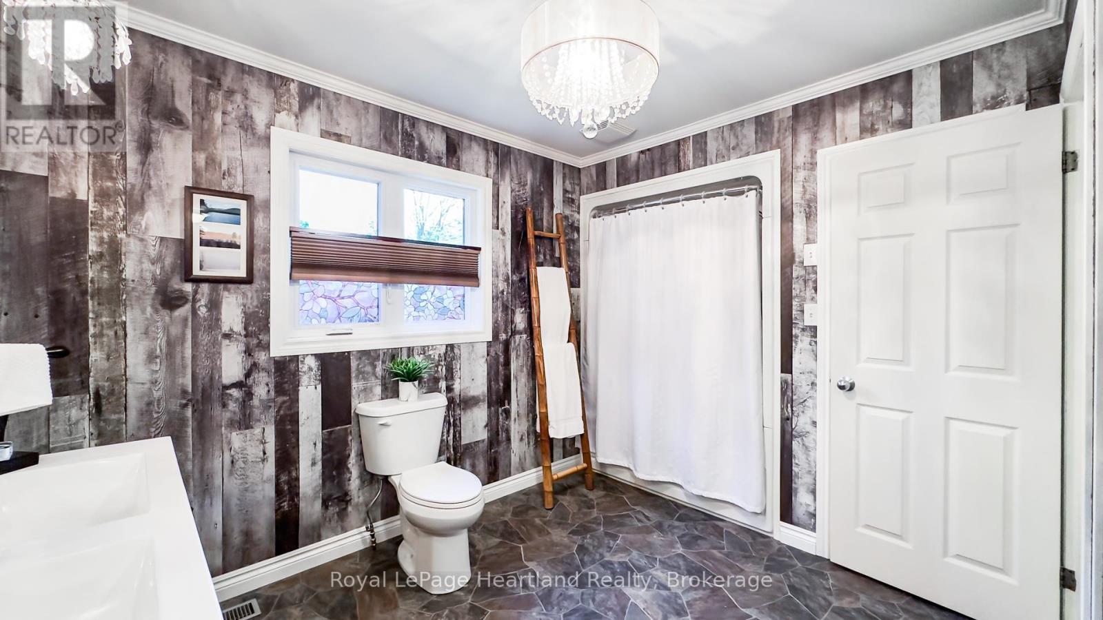30 North Street, Huron East (Egmondville), ON - Indoor Photo Showing Bathroom
