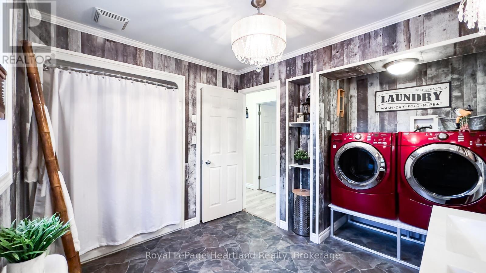 30 North Street, Huron East (Egmondville), ON - Indoor Photo Showing Laundry Room