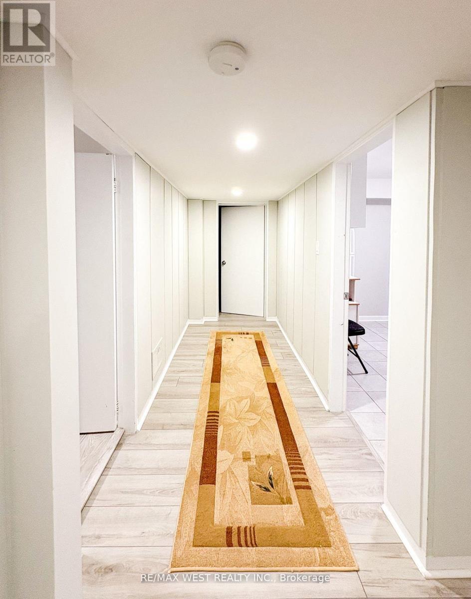 Bsmt - 5 Arlstan Drive, Toronto, ON - Indoor Photo Showing Other Room