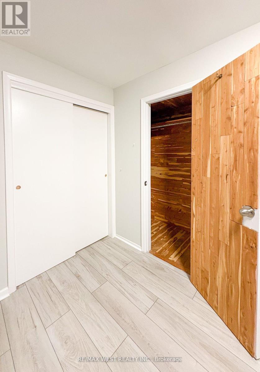 Bsmt - 5 Arlstan Drive, Toronto, ON - Indoor Photo Showing Other Room