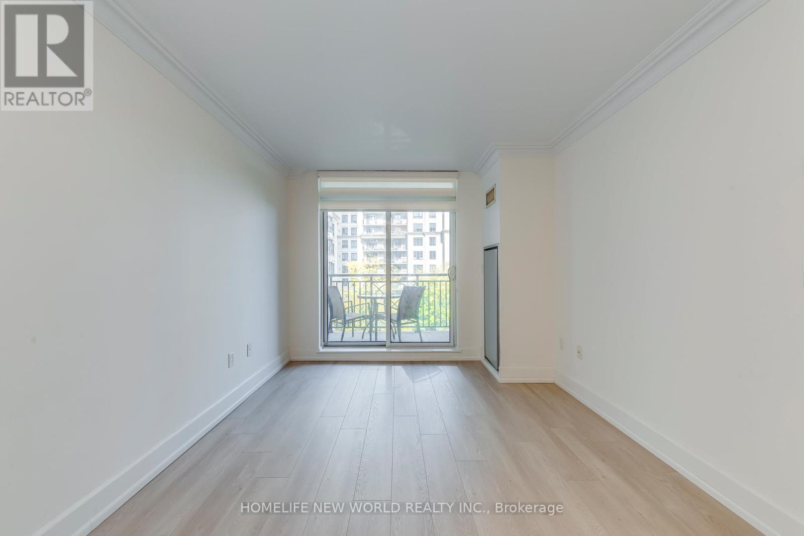 531 - 650 Sheppard Avenue E, Toronto, ON - Indoor Photo Showing Other Room