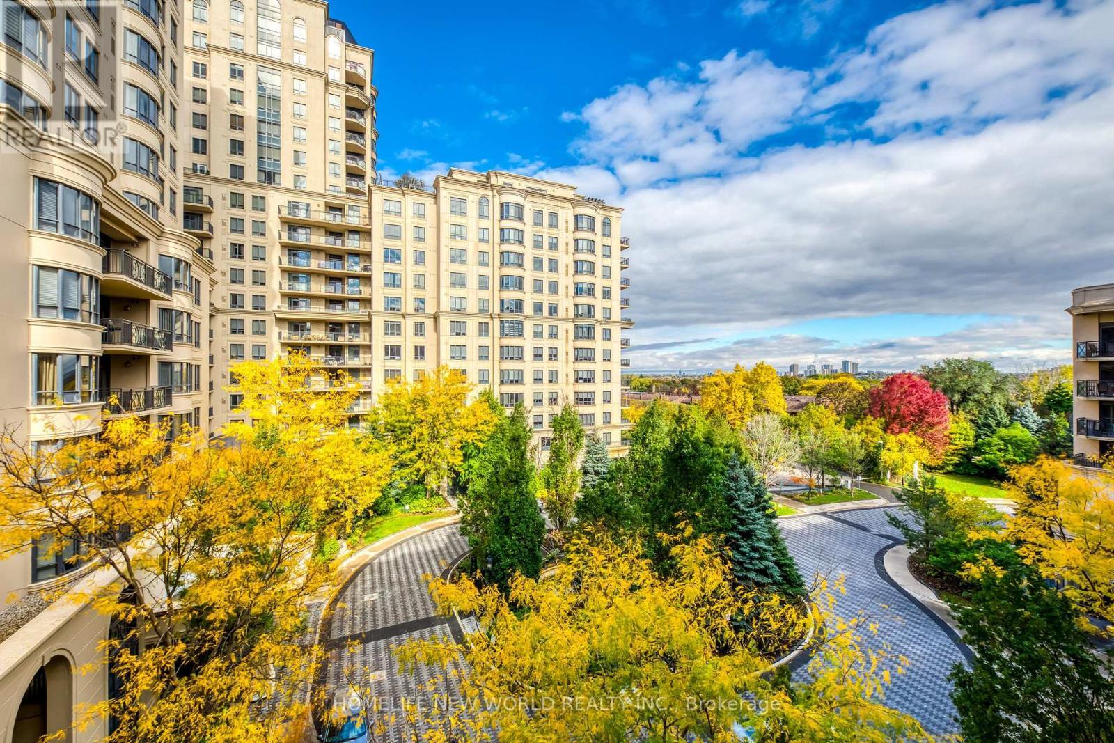 531 - 650 Sheppard Avenue E, Toronto, ON - Outdoor With Balcony With Facade