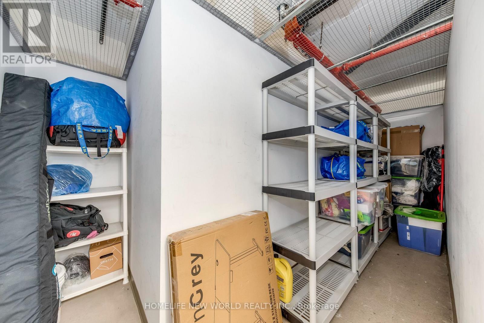 531 - 650 Sheppard Avenue E, Toronto, ON - Indoor