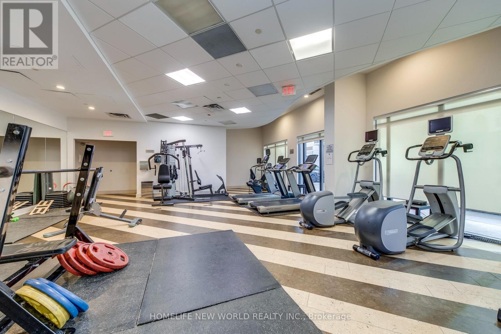 531 - 650 Sheppard Avenue E, Toronto, ON - Indoor Photo Showing Gym Room