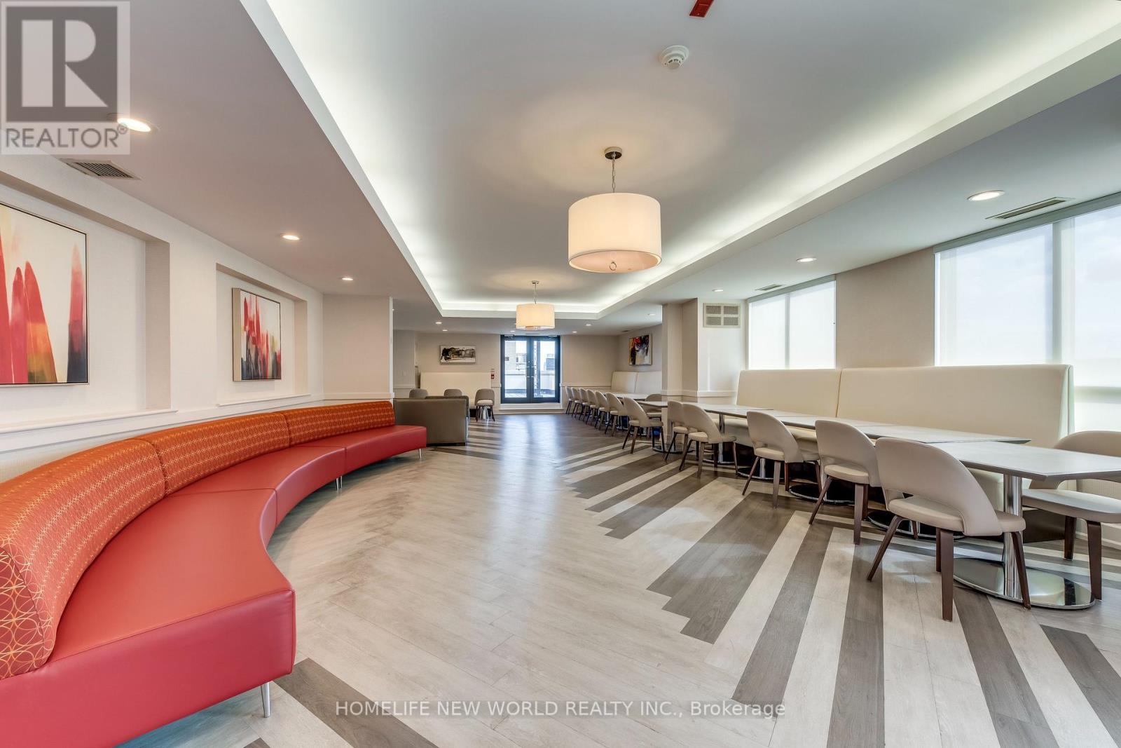 531 - 650 Sheppard Avenue E, Toronto, ON - Indoor