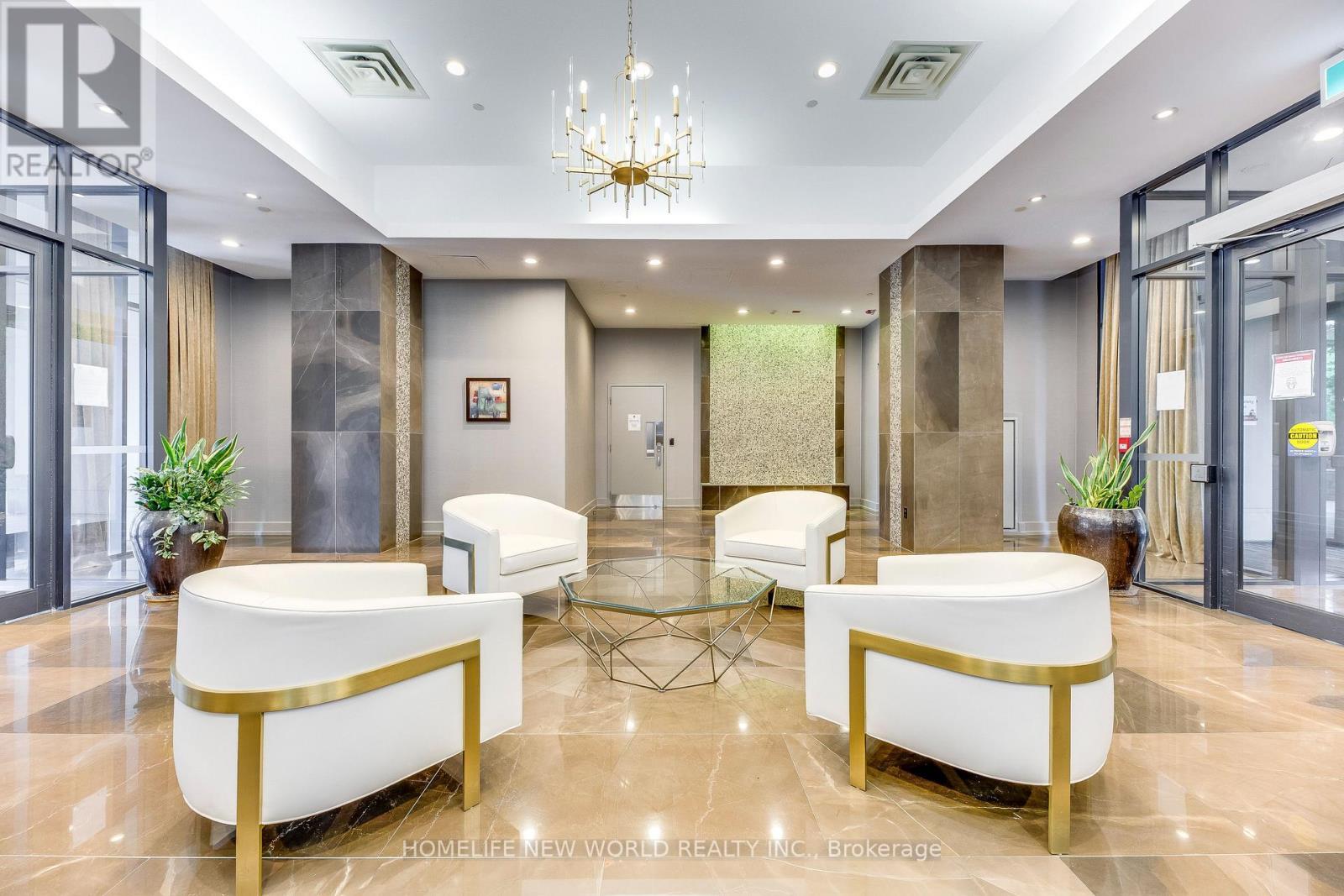 531 - 650 Sheppard Avenue E, Toronto, ON - Indoor