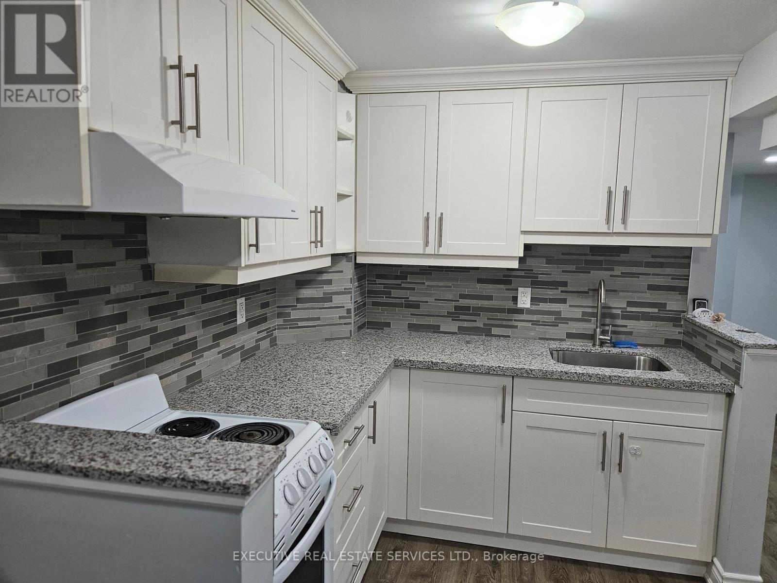 (Basement) - 5454 Tasha Drive, Mississauga, ON - Indoor Photo Showing Kitchen