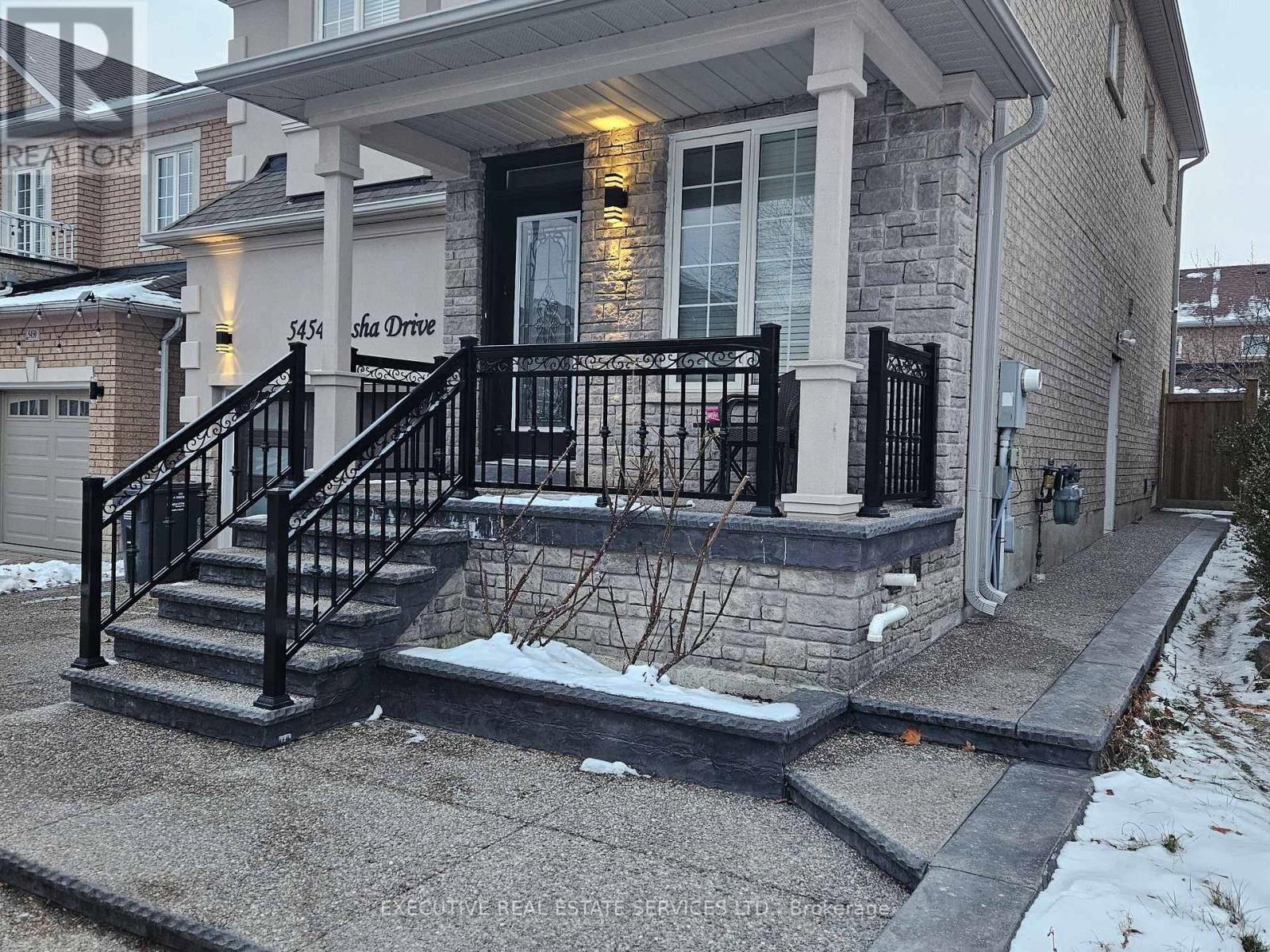 (Basement) - 5454 Tasha Drive, Mississauga, ON - Outdoor