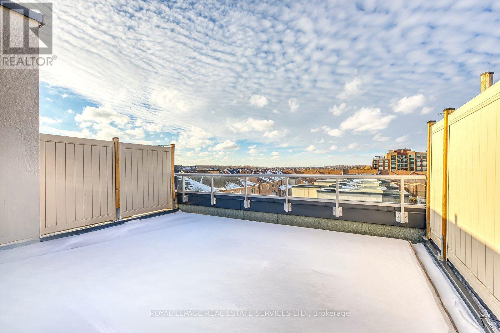 347 - 3066 Sixth Line, Oakville, ON - Outdoor