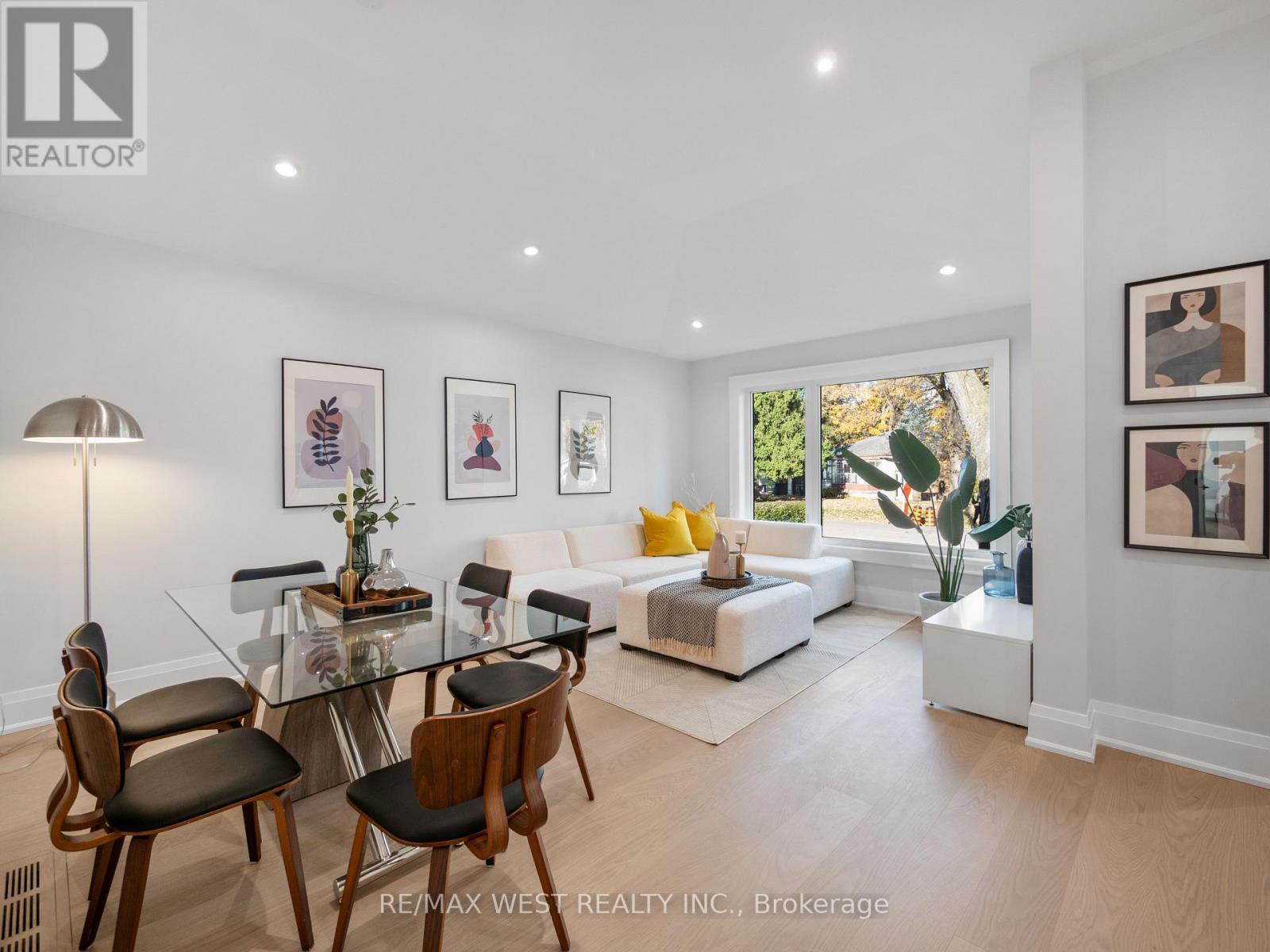 24 Appledale Road, Toronto, ON - Indoor