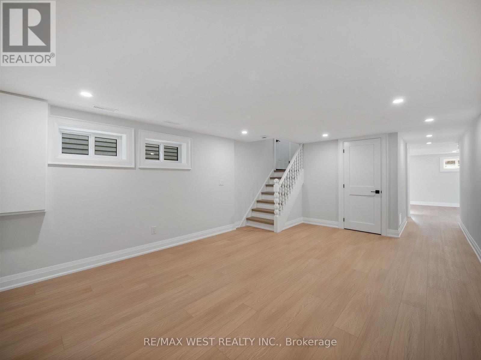 24 Appledale Road, Toronto, ON - Indoor