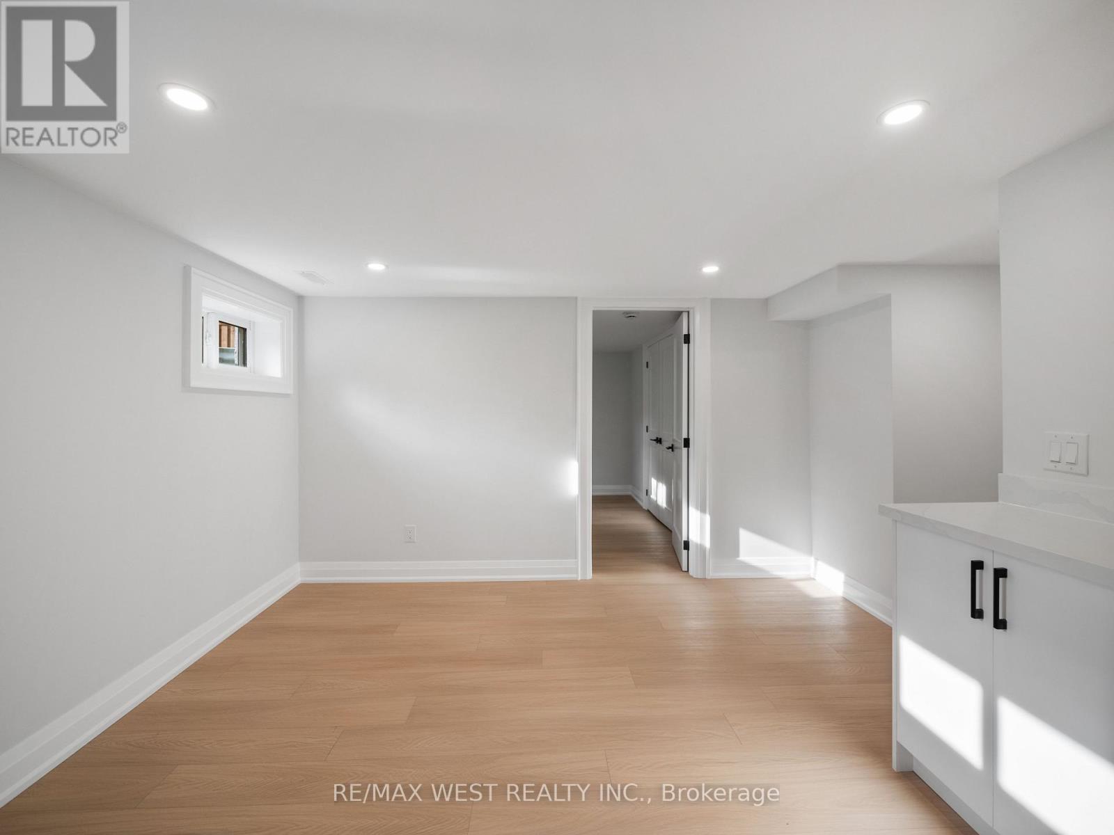 24 Appledale Road, Toronto, ON - Indoor Photo Showing Other Room