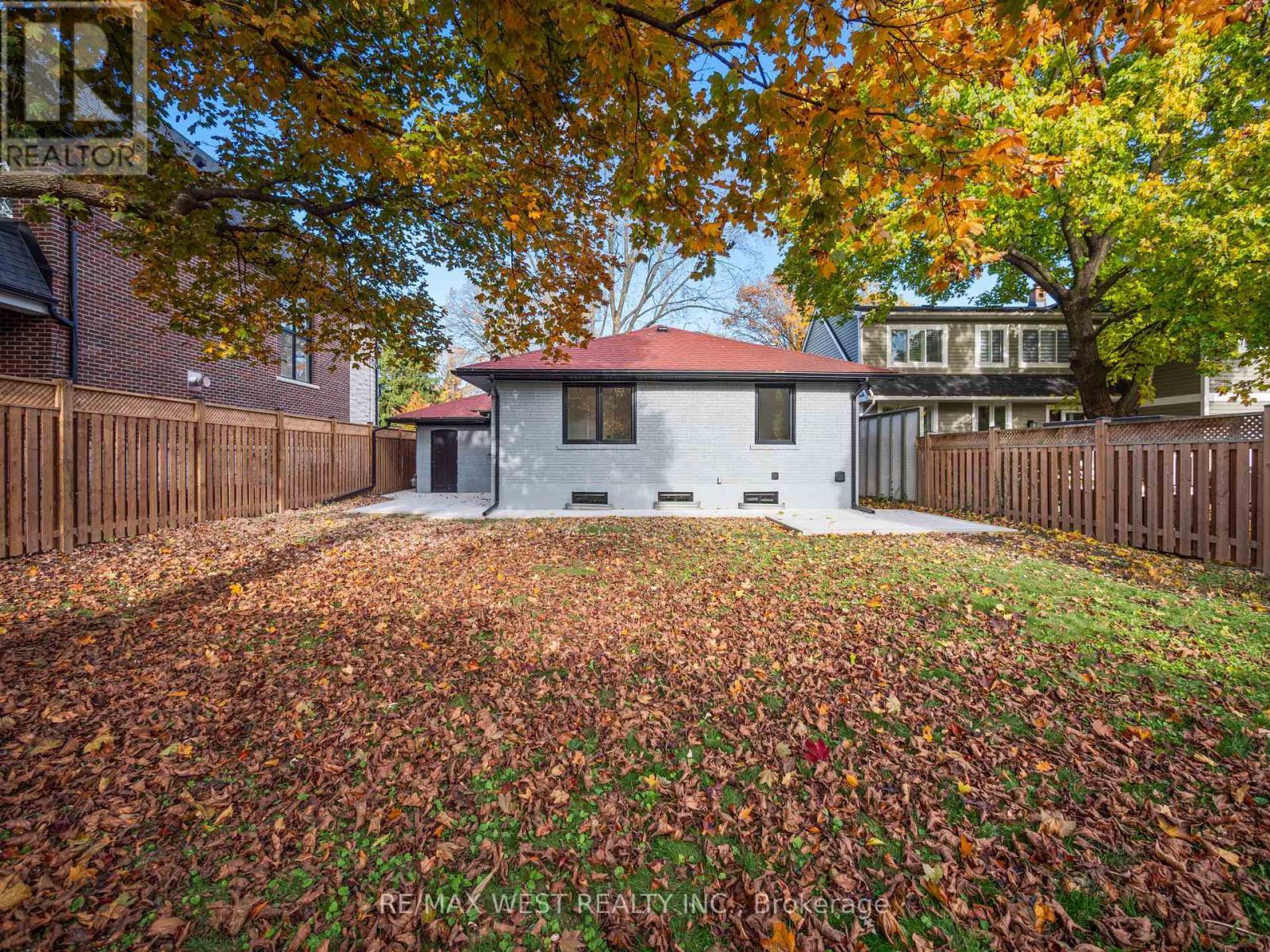 24 Appledale Road, Toronto, ON - Outdoor