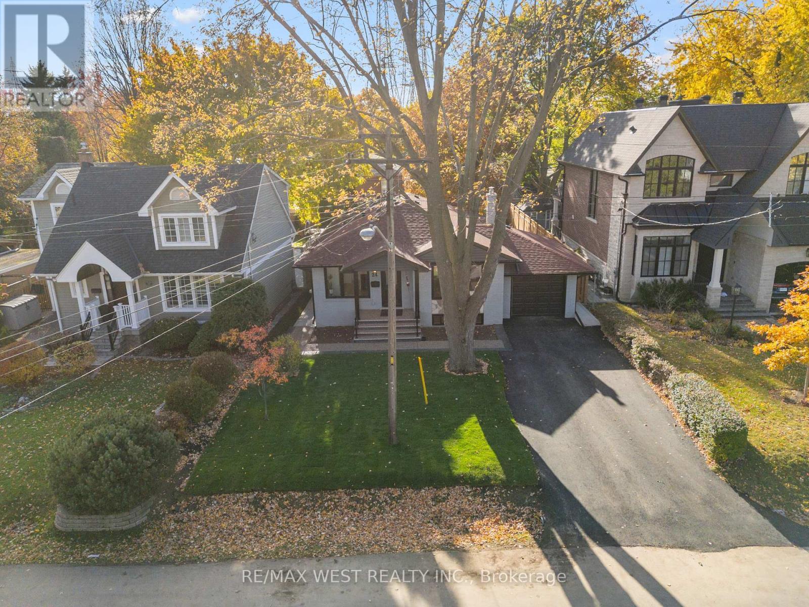 24 Appledale Road, Toronto, ON - Outdoor With Facade