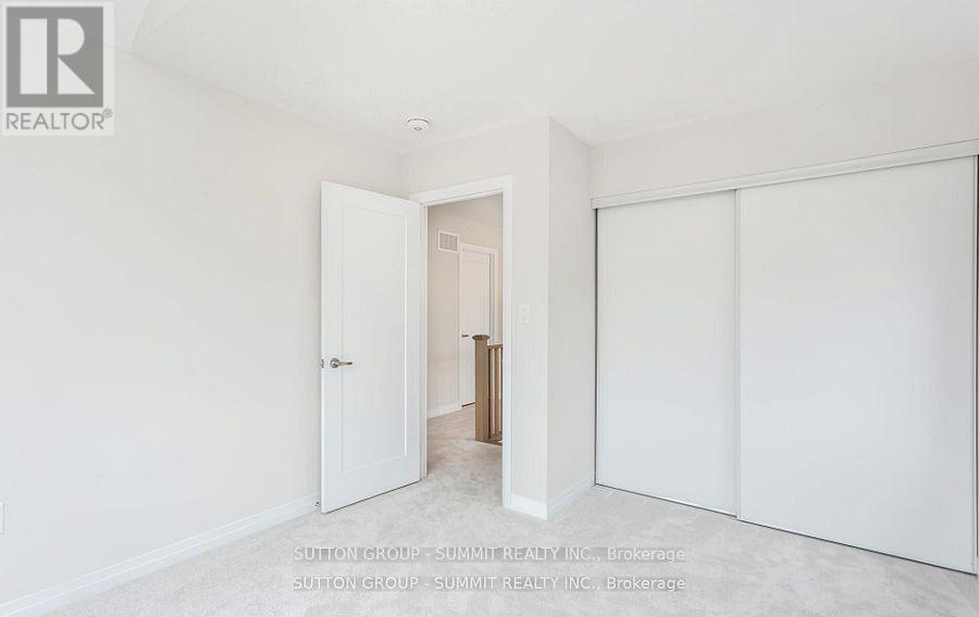 250 Newman Drive, Cambridge, ON - Indoor Photo Showing Other Room