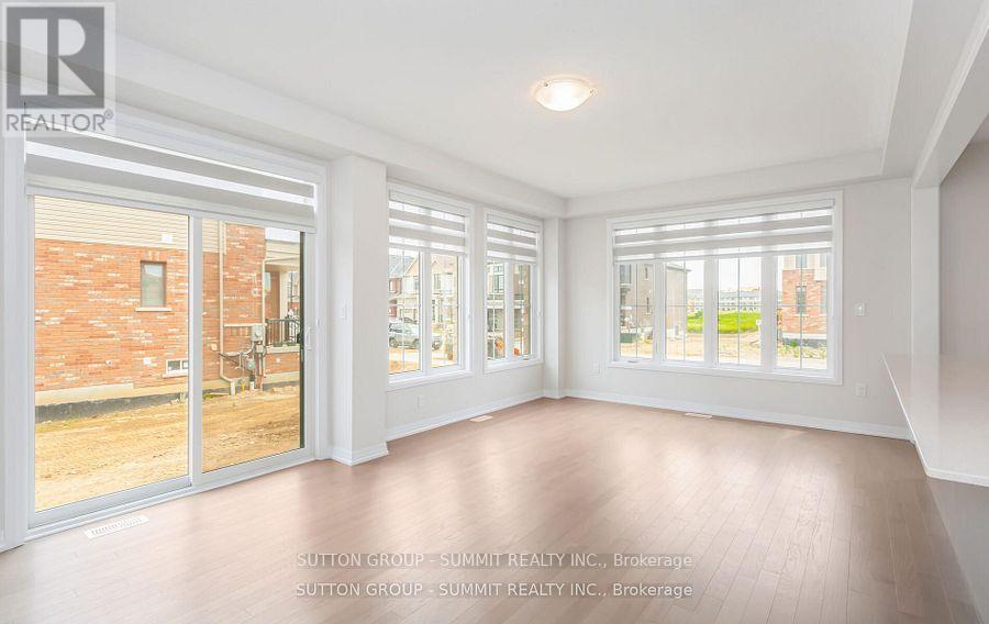 250 Newman Drive, Cambridge, ON - Indoor Photo Showing Other Room