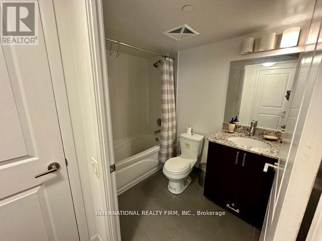 2111 - 5162 Yonge Street, Toronto, ON - Indoor Photo Showing Bathroom