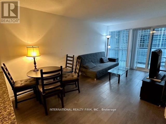 2111 - 5162 Yonge Street, Toronto, ON - Indoor Photo Showing Living Room