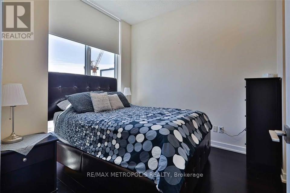 215 - 4011 Brickstone Mews, Mississauga, ON - Indoor Photo Showing Bedroom