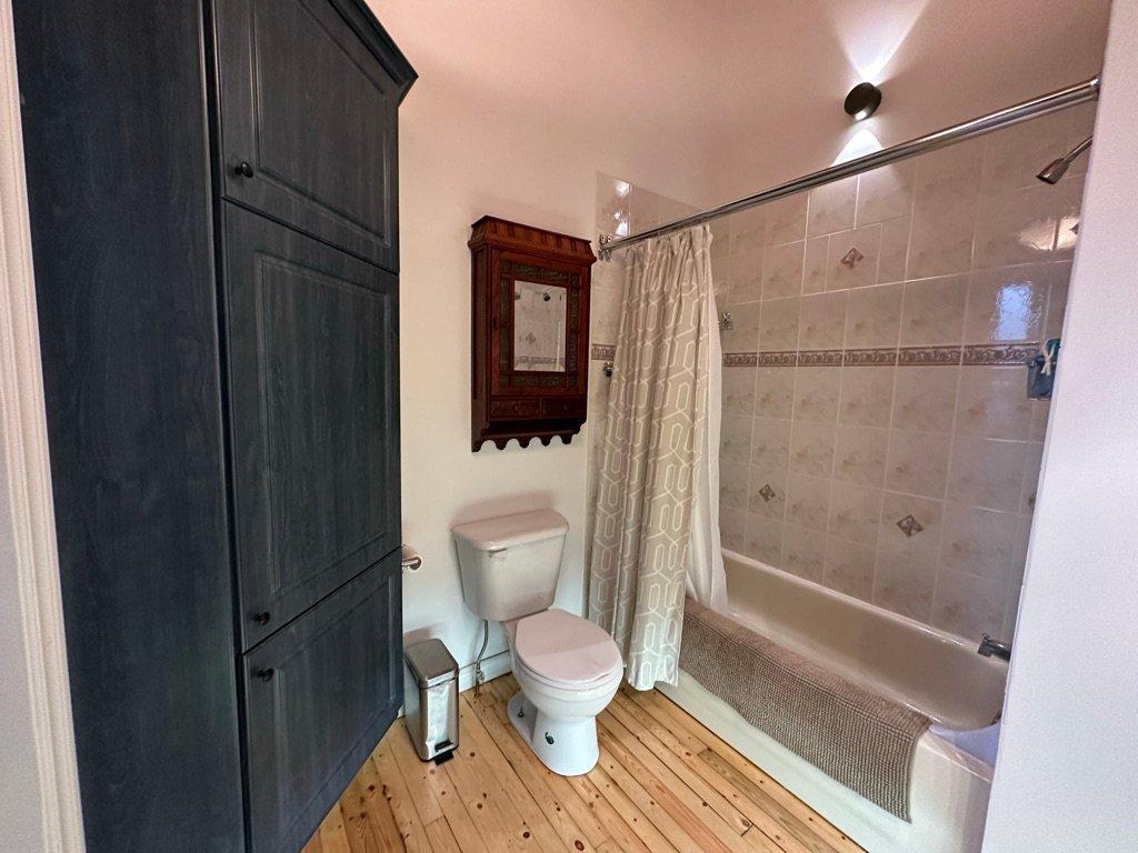 Salle de bains - 661 Ch. Du Lac-Connelly, Saint-Hippolyte, QC - Indoor Photo Showing Bathroom