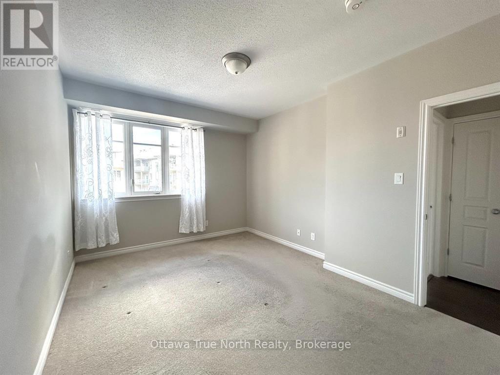 F - 1032 Beryl Private, Ottawa, ON - Indoor Photo Showing Other Room