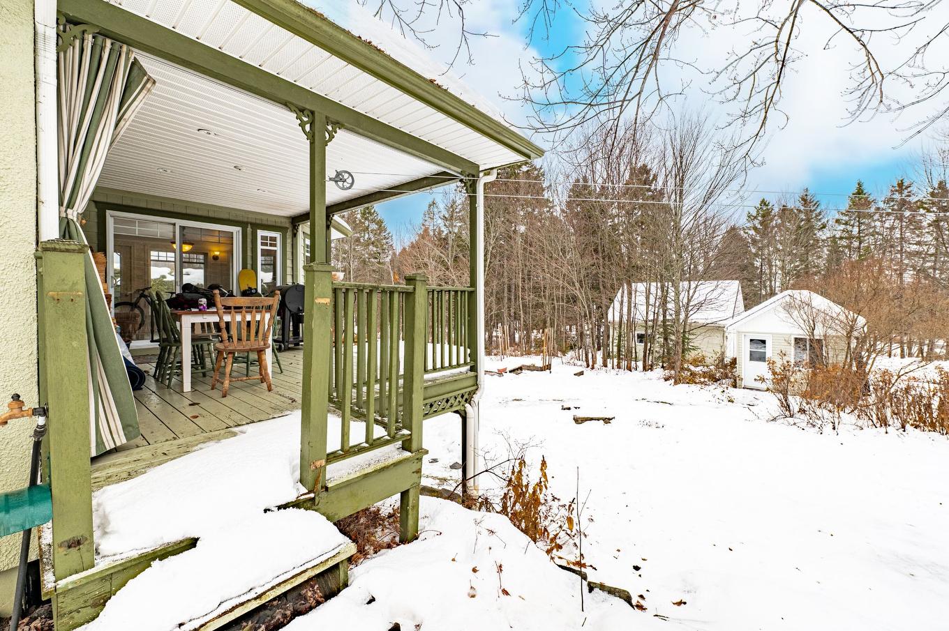 Terrasse - 30Z - 30Az Rue Giguère, Sainte-Agathe-Des-Monts, QC - Outdoor