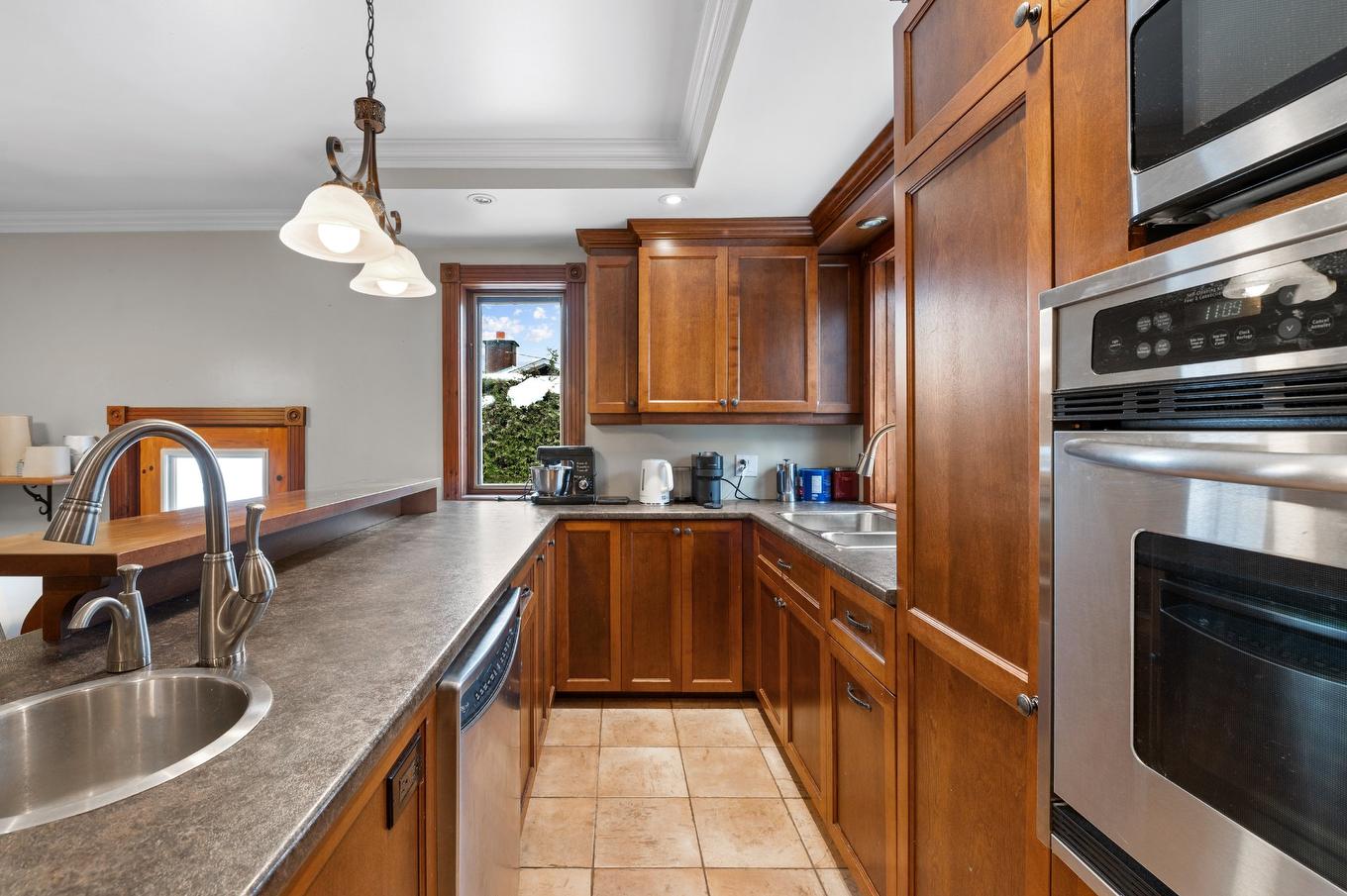 Cuisine - 30Z - 30Az Rue Giguère, Sainte-Agathe-Des-Monts, QC - Indoor Photo Showing Kitchen With Double Sink