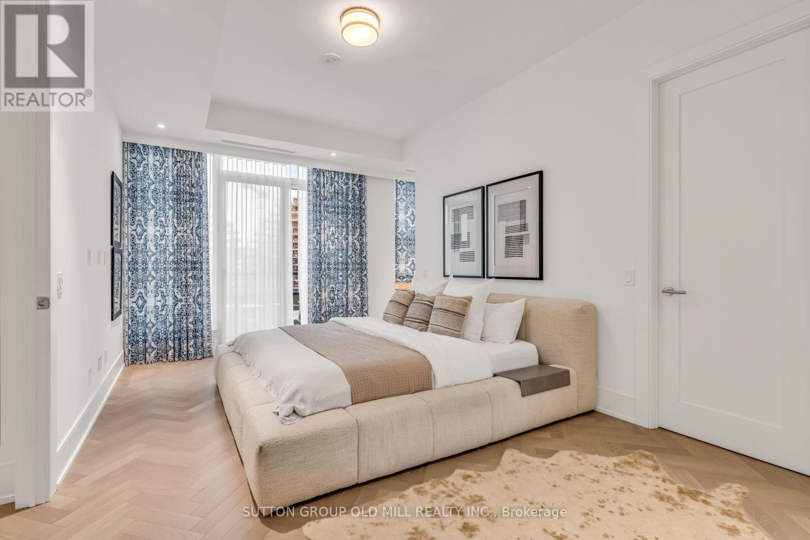 711 - 455 Wellington Street W, Toronto, ON - Indoor Photo Showing Bedroom