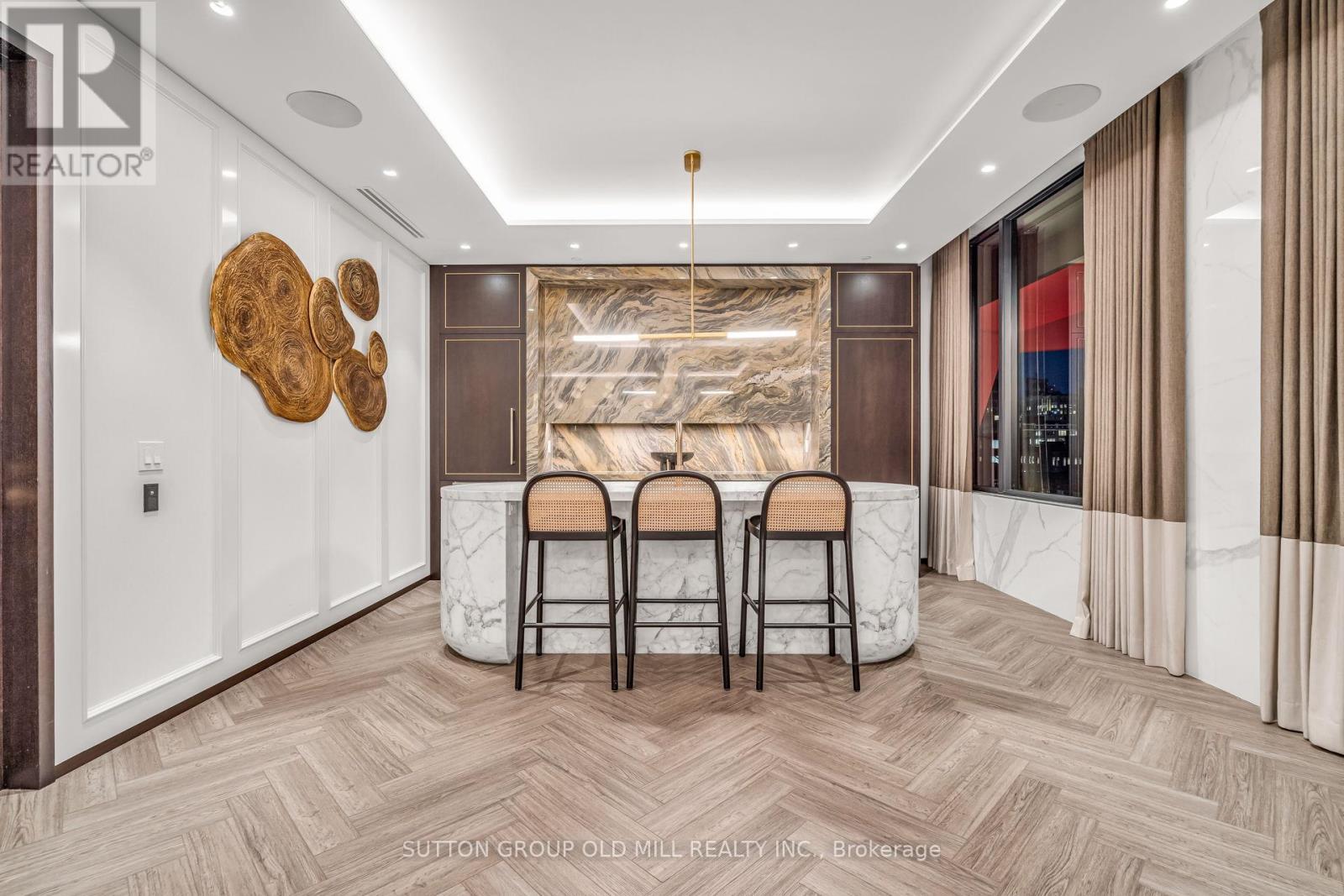 711 - 455 Wellington Street W, Toronto, ON - Indoor Photo Showing Other Room