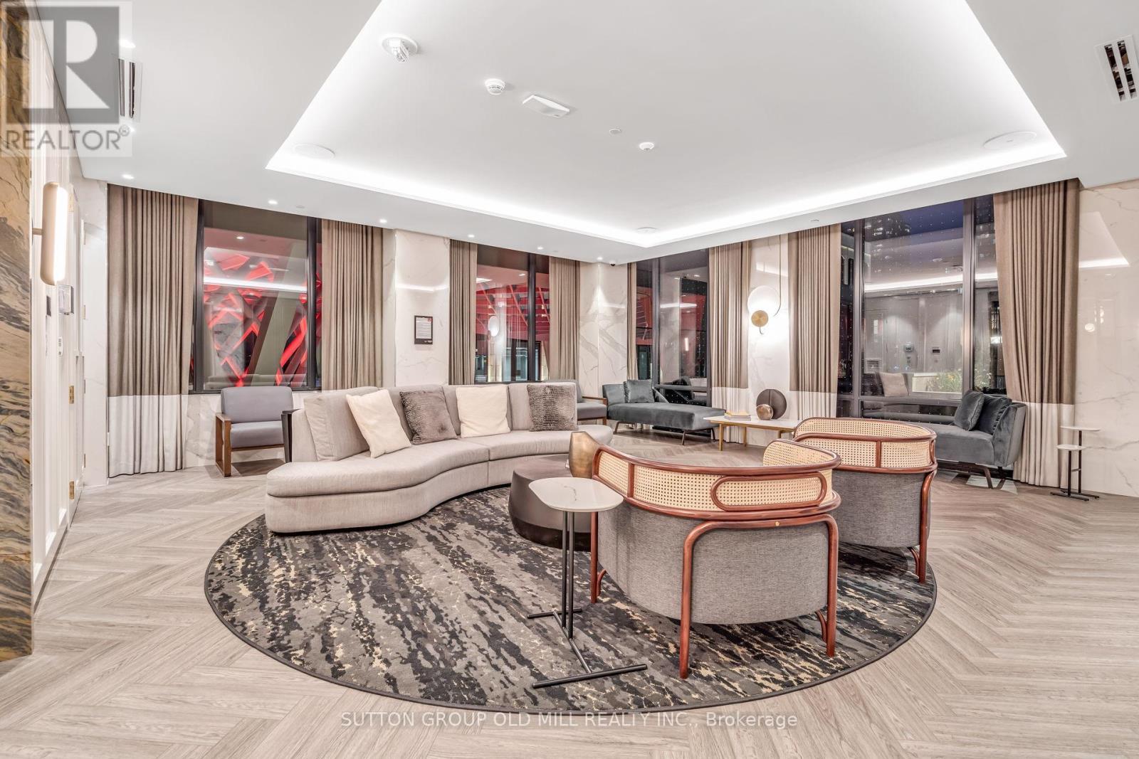 711 - 455 Wellington Street W, Toronto, ON - Indoor