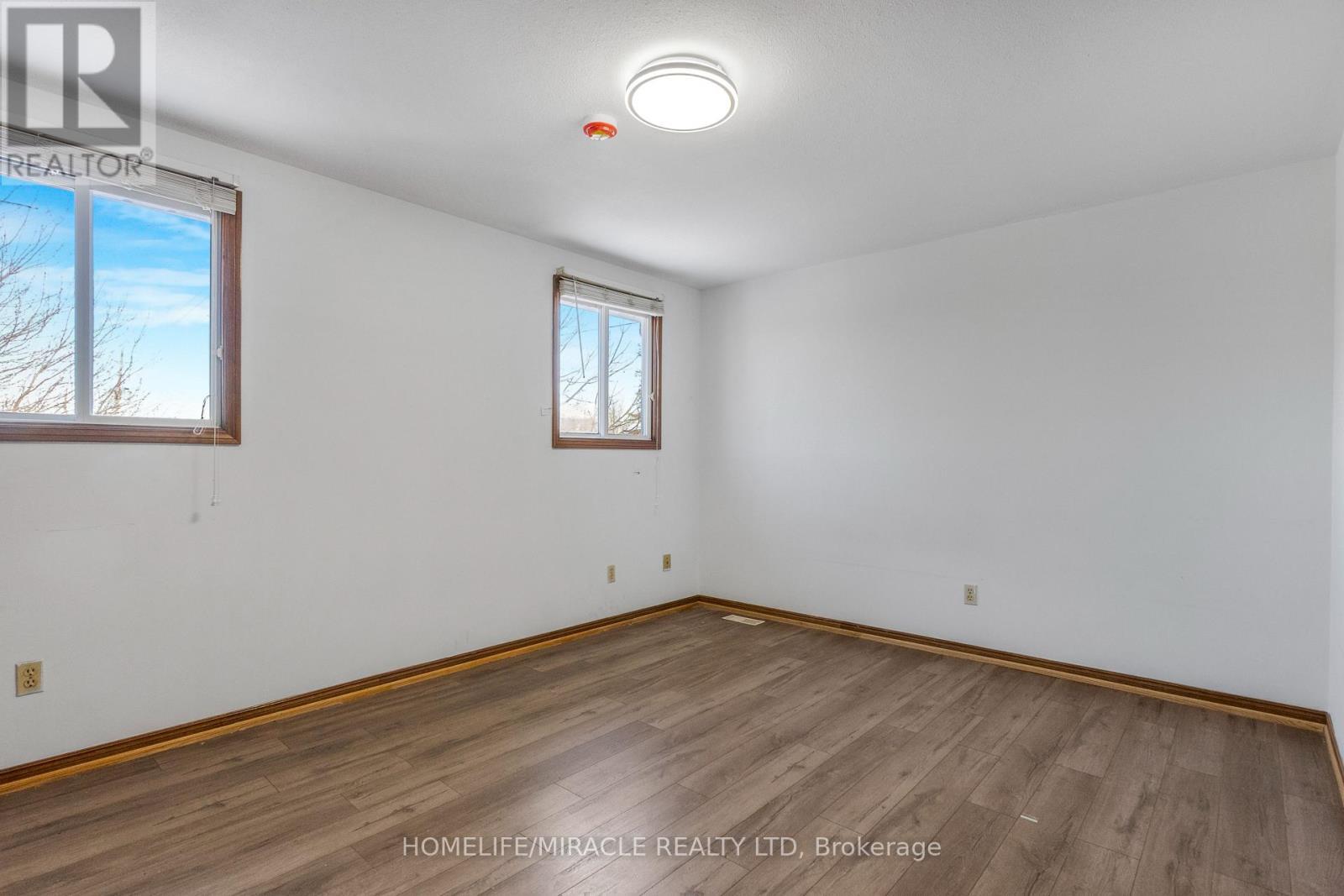 4 Eastwood Drive, Welland, ON - Indoor Photo Showing Other Room