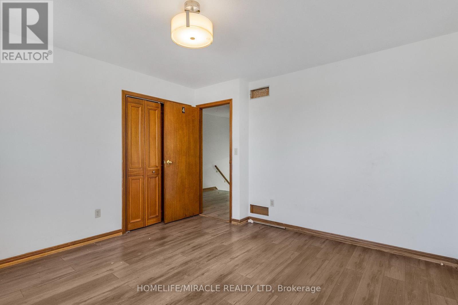 4 Eastwood Drive, Welland, ON - Indoor Photo Showing Other Room