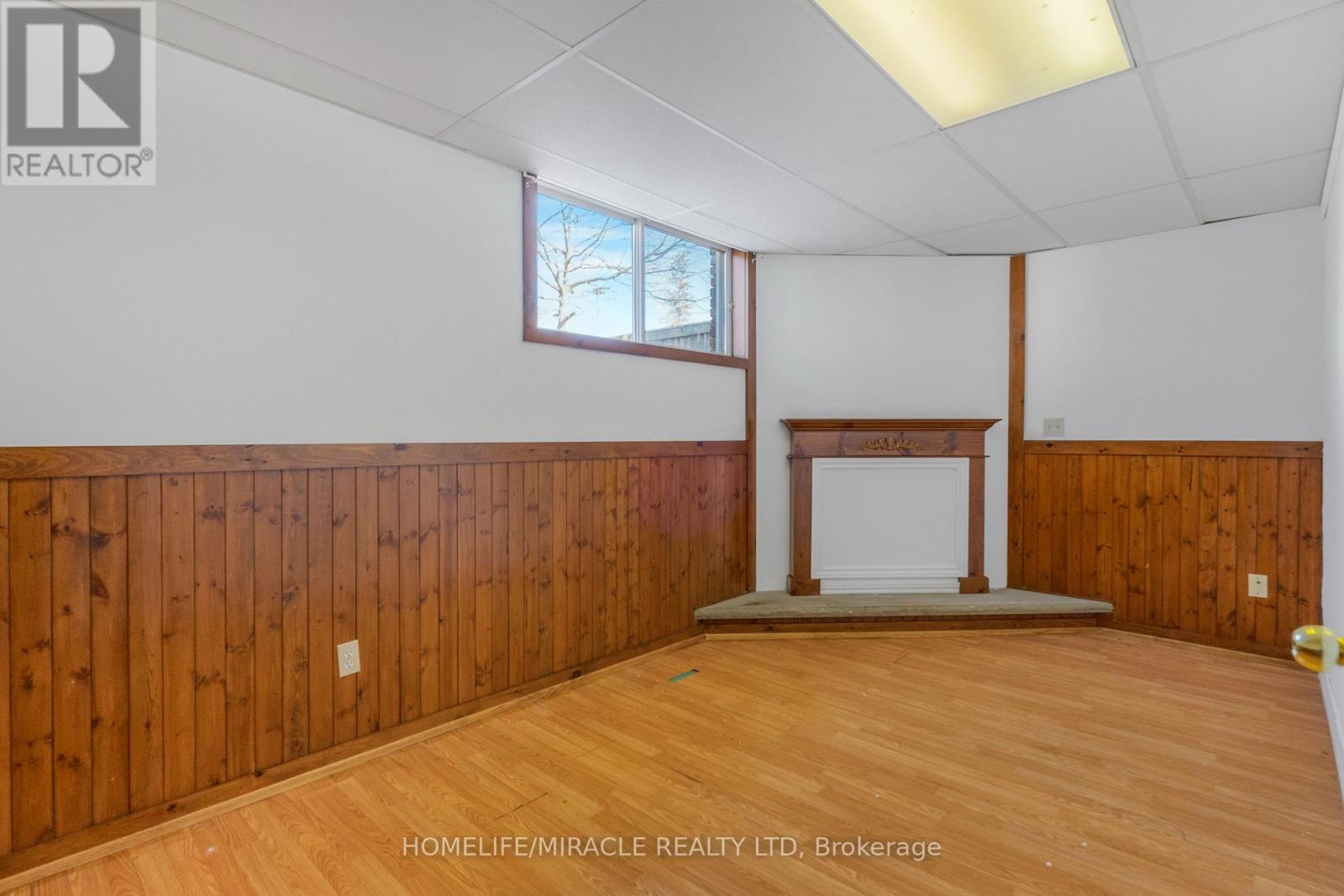 4 Eastwood Drive, Welland, ON - Indoor Photo Showing Other Room