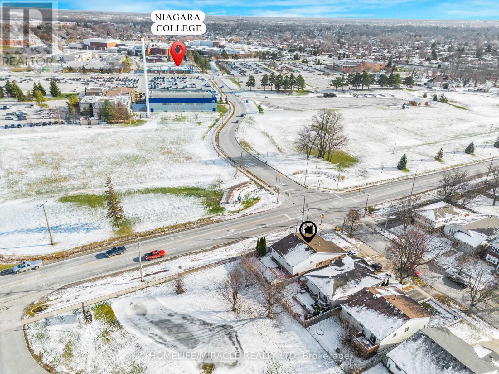 4 Eastwood Drive, Welland, ON - Outdoor With View