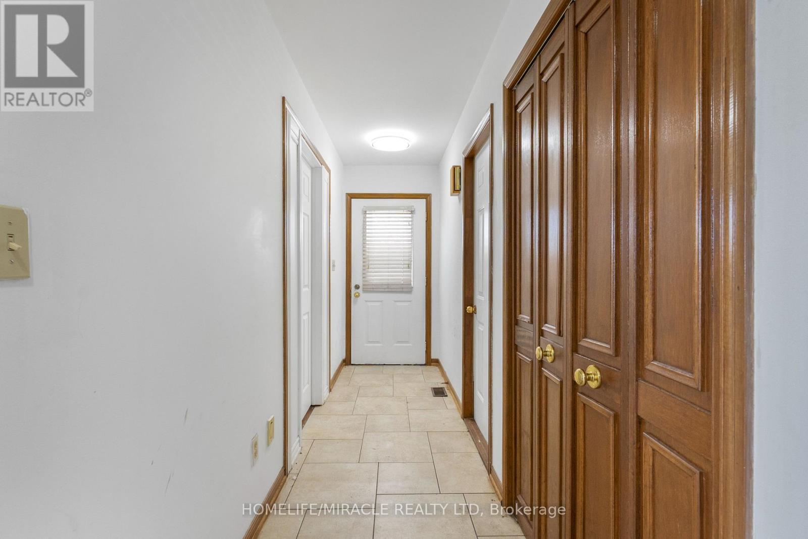 4 Eastwood Drive, Welland, ON - Indoor Photo Showing Other Room