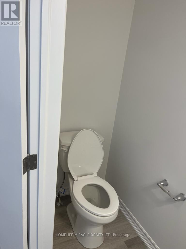 88 - 461 Blackburn Drive, Brantford, ON - Indoor Photo Showing Bathroom