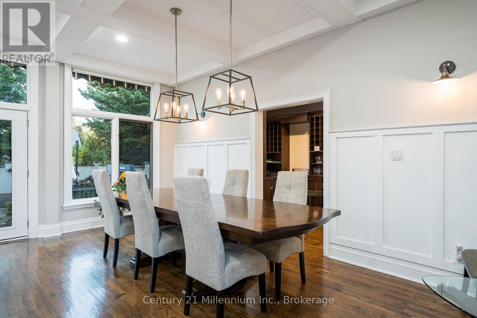 160 Grand Cypress Lane, Blue Mountains, ON - Indoor Photo Showing Dining Room